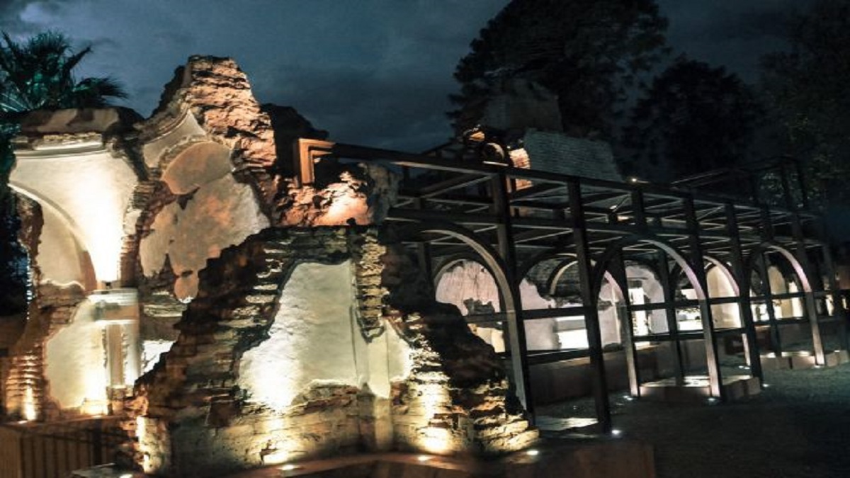 Ruinas de San Francisco Fachada